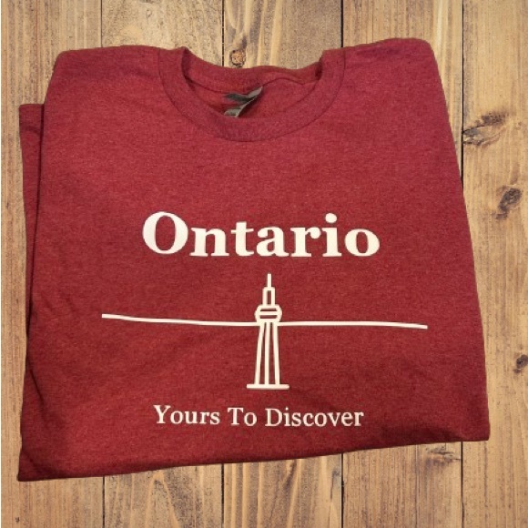 Ontario Canada CN Tower Red Shirt - Picture 1 of 4